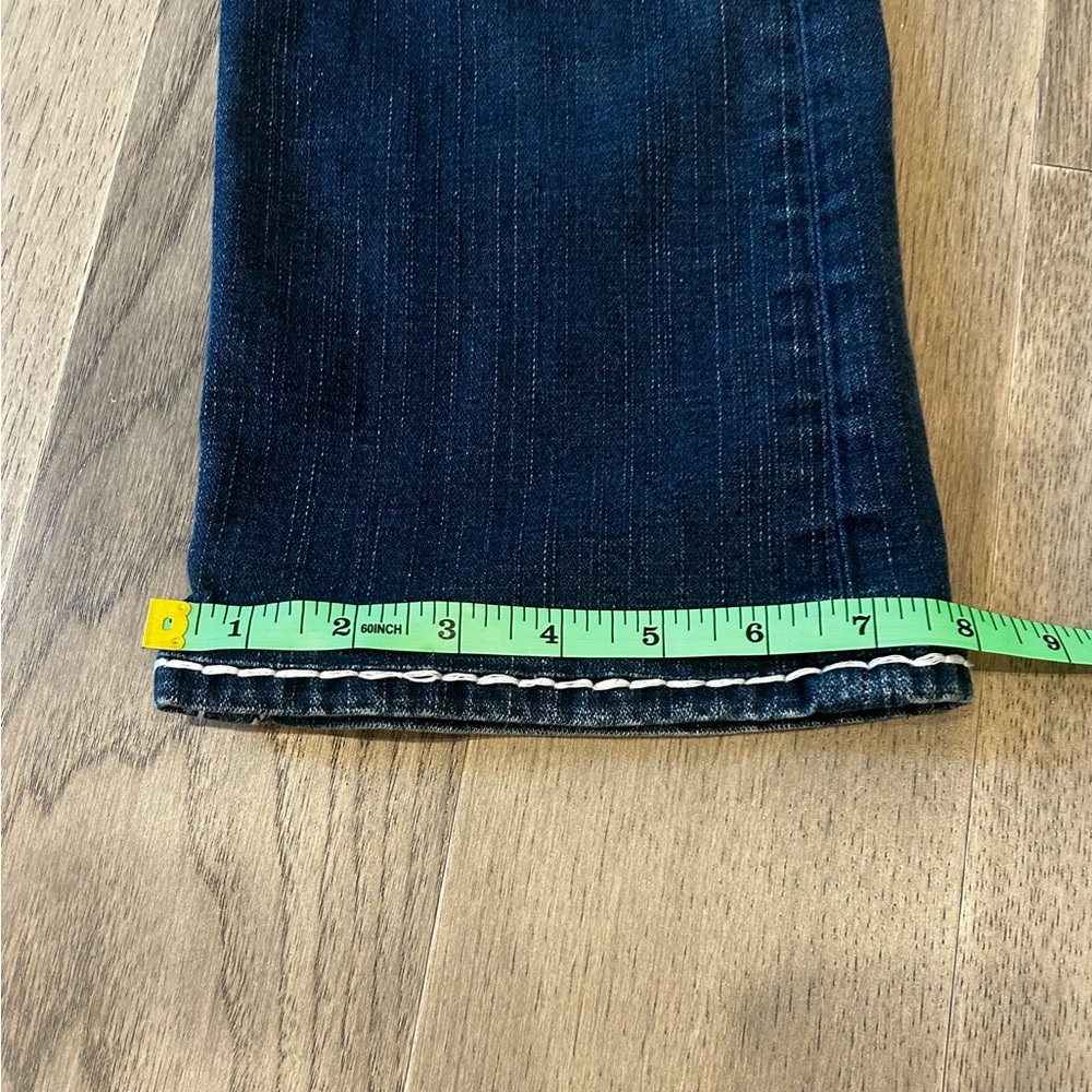 True Religion Dark Blue Jeans with White Stitching - Picture 4 of 5
